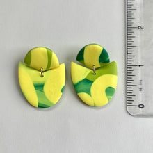 Load image into Gallery viewer, Yellow and Green Easter Eggs